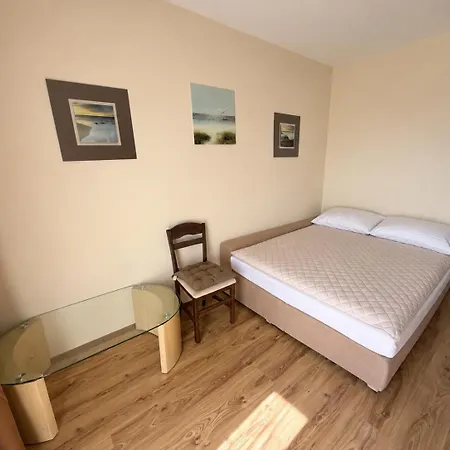 Solmar Sea View Apartment, Sunrise Апартаменти